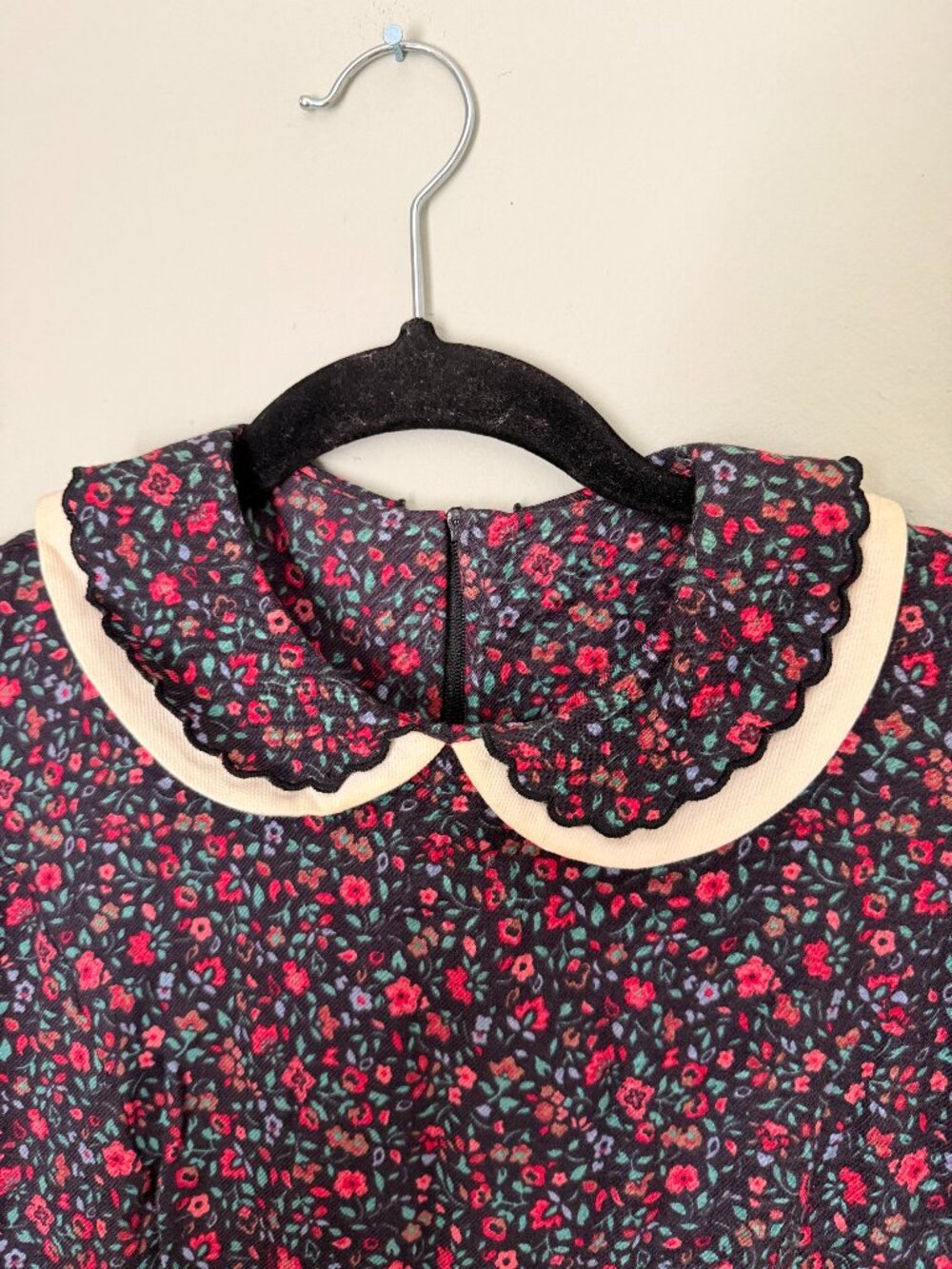 Vintage 1980s Laura Ashley Ditsy Floral Scalloped Collar Long Sleeve Dress